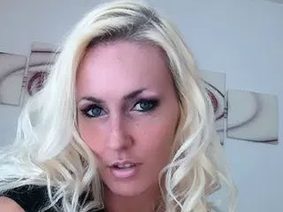Bianca-Deluxe image 3